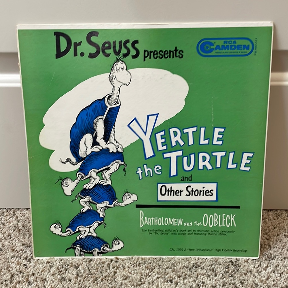 Dr. Seuss presents Yertle The Turtle and other stories Vinyl- Rare!!